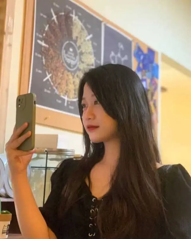 免费看《杨家馅饼老板娘辛能能》！家庭风波双人大战HD高清无删减，杨家馅饼老板娘激烈交锋全呈现