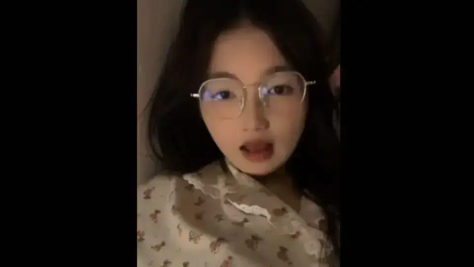 《困困兔》MV、校园日常VLOG无广告在线看 - 困困兔校园生活实录 - 困困兔VLOG高清无删减 - 困困兔全系列资源畅享