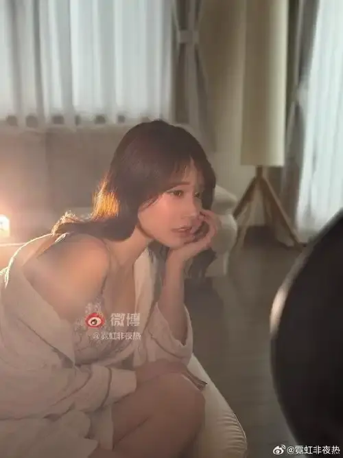 《河北彩花河北彩伽》全集无删减 - 河北彩花、河北彩伽化身高中生，学生服造型吸睛 - 在线免费观看